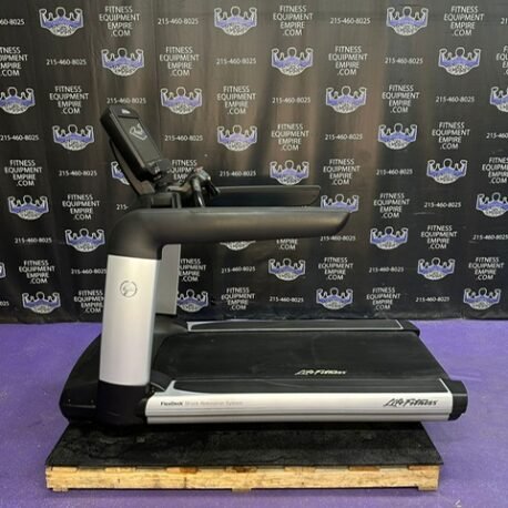 Life Fitness Platinum Club Series Treadmill with Discover SE3 Console – NEWEST MODEL For Sale | Fitness Equipments Empire Life Fitness Platinum Club Series Treadmill with Discover SE3 Console – NEWEST MODEL For Sale | Fitness Equipments Empire